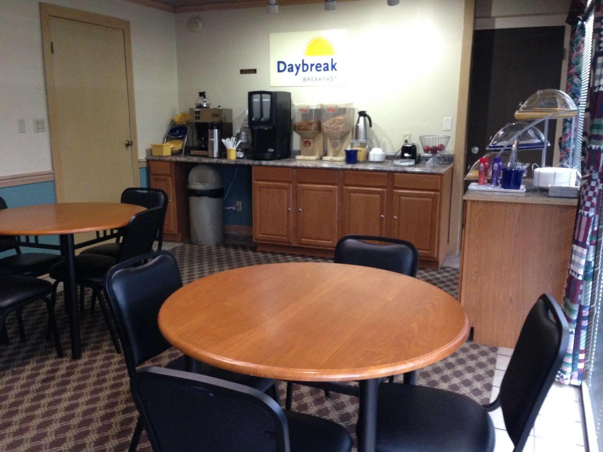 Days Inn By Wyndham Florence Downtown المظهر الخارجي الصورة