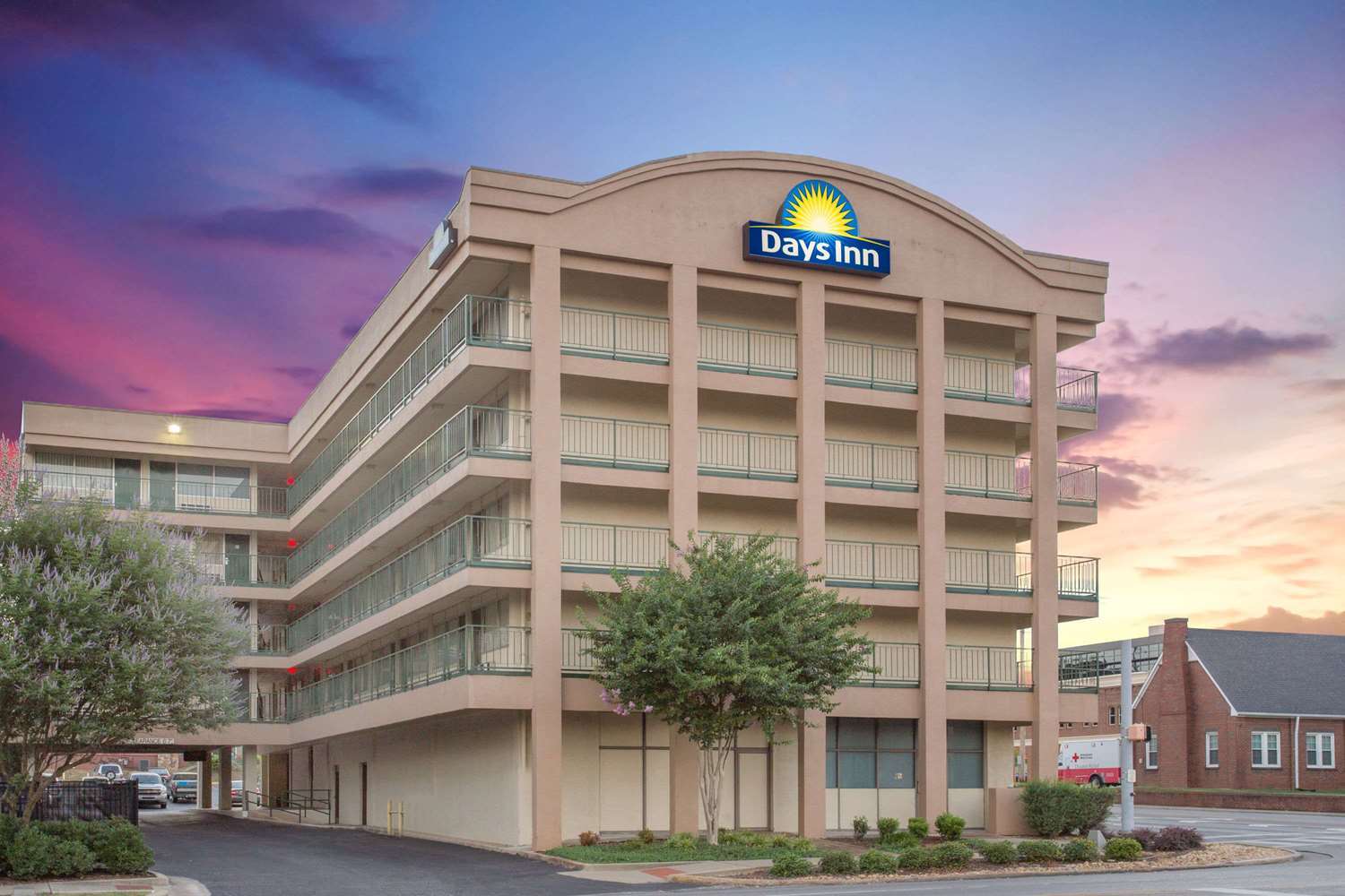 Days Inn By Wyndham Florence Downtown المظهر الخارجي الصورة