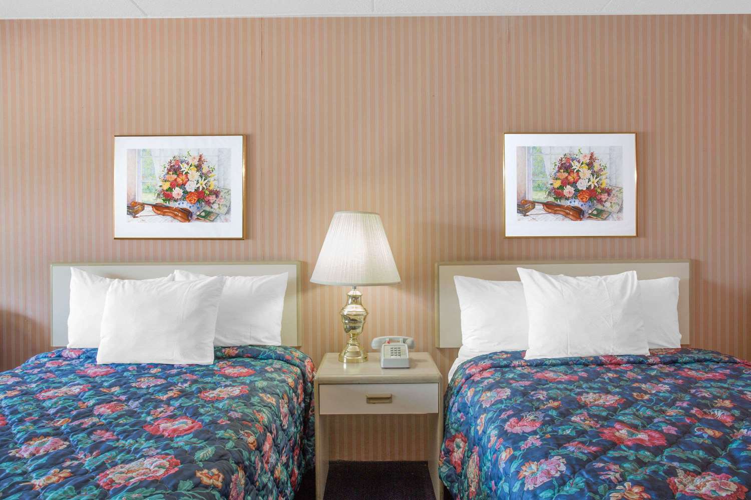 Days Inn By Wyndham Florence Downtown المظهر الخارجي الصورة