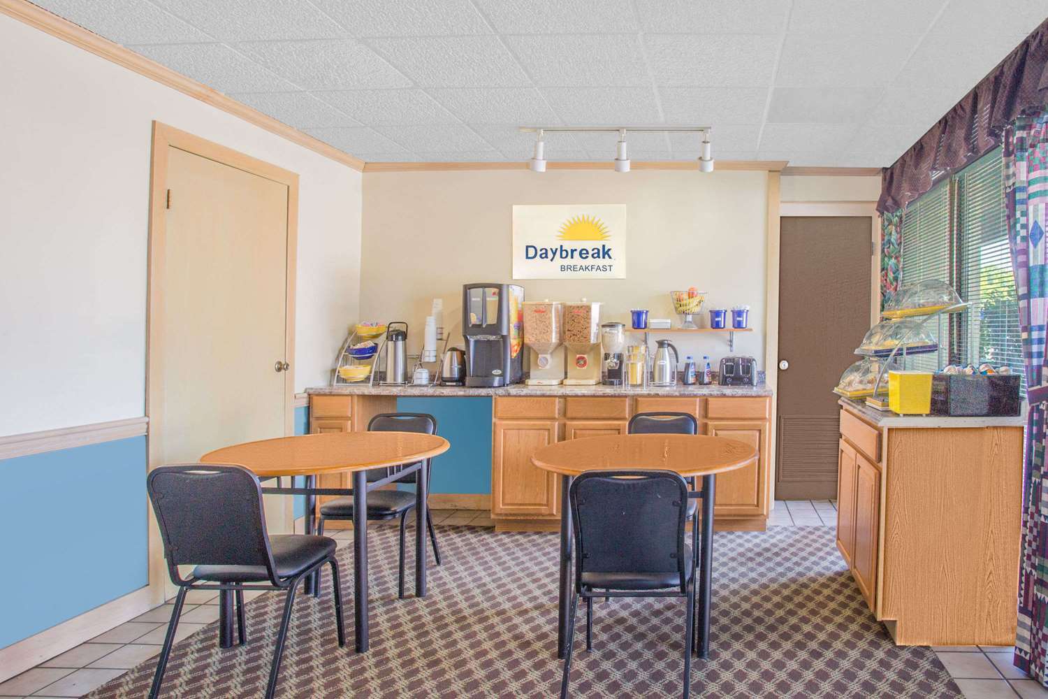Days Inn By Wyndham Florence Downtown المظهر الخارجي الصورة